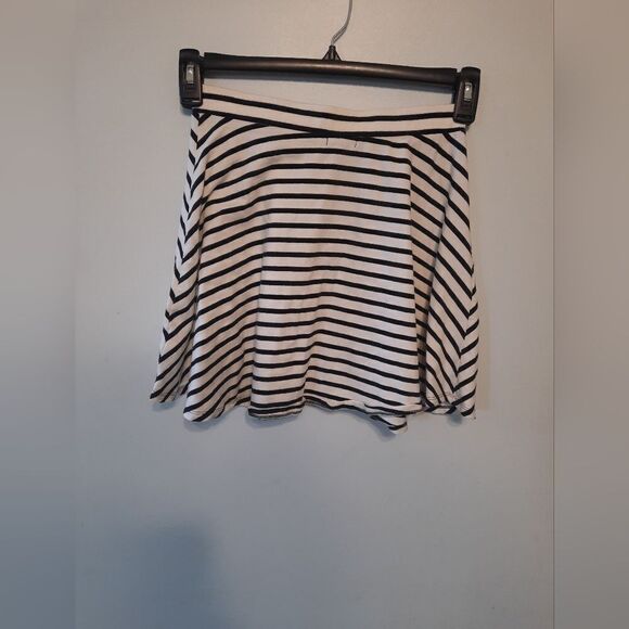AEO American Eagle Outfitters skater skirt size S Stripes - Picture 2 of 3